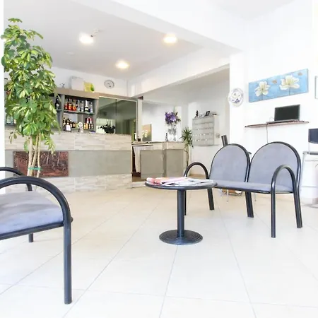 Hotel Abbondanza 3*
