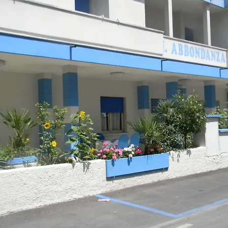 ホテル Abbondanza